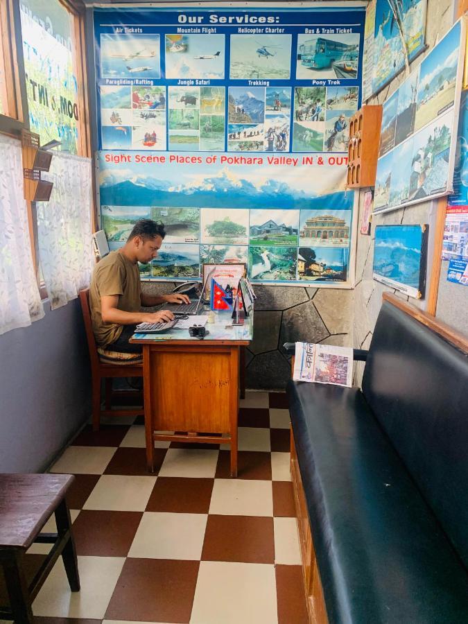 Hotel Peace Ganga Inn Pokhara Buitenkant foto
