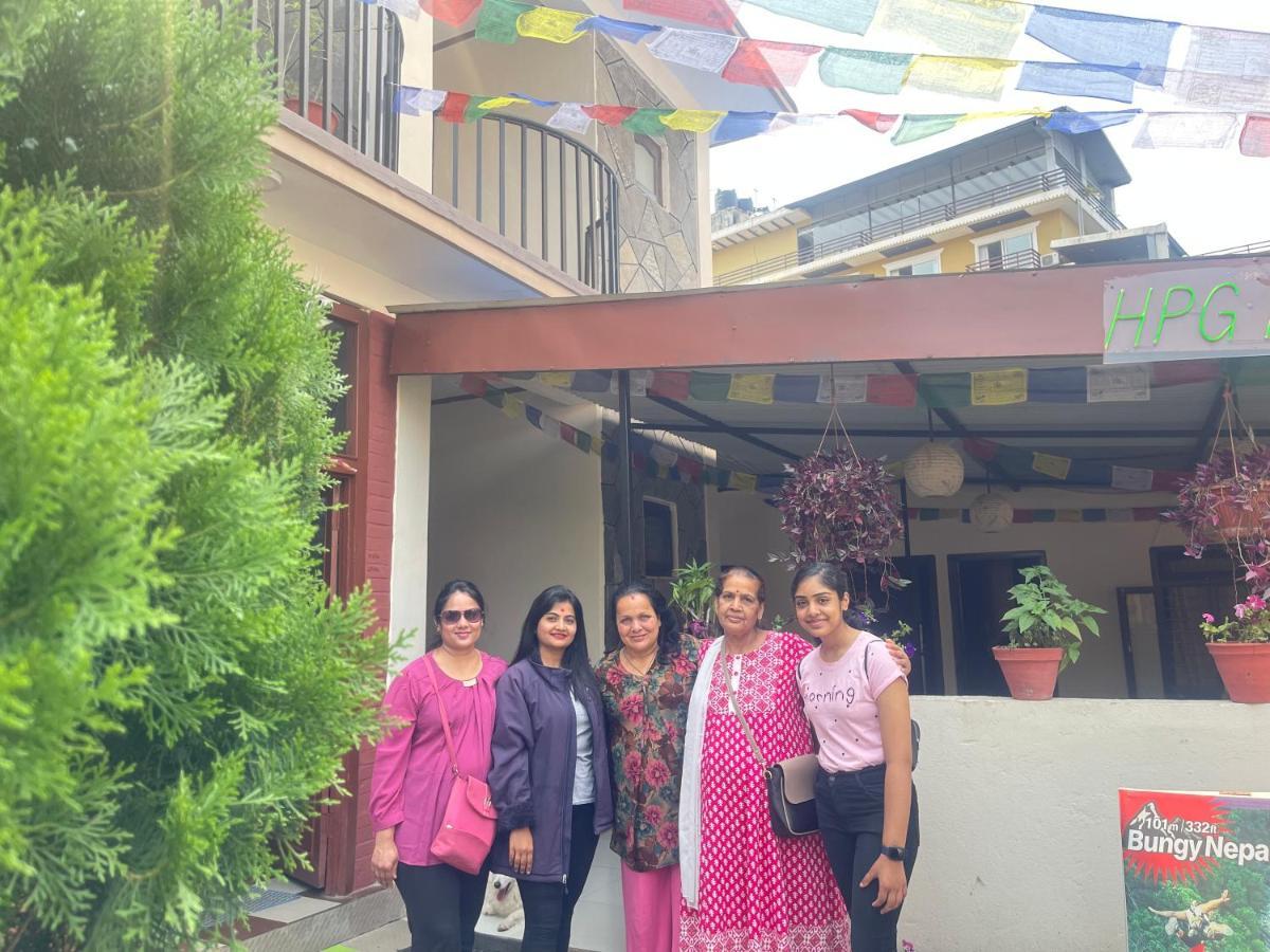 Hotel Peace Ganga Inn Pokhara Buitenkant foto